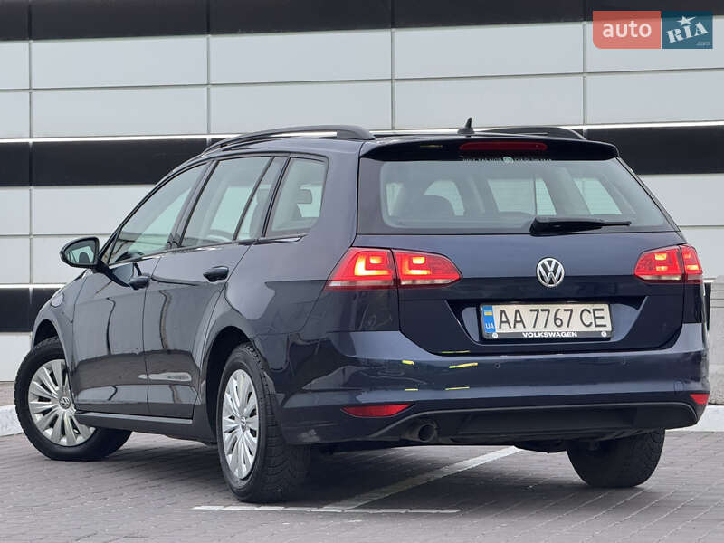 Универсал Volkswagen Golf 2013 в Киеве