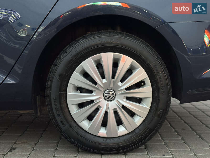 Универсал Volkswagen Golf 2013 в Киеве