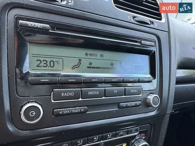 Универсал Volkswagen Golf 2010 в Хмельницком