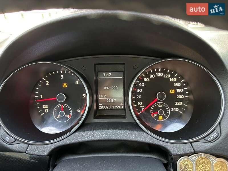 Универсал Volkswagen Golf 2010 в Хмельницком