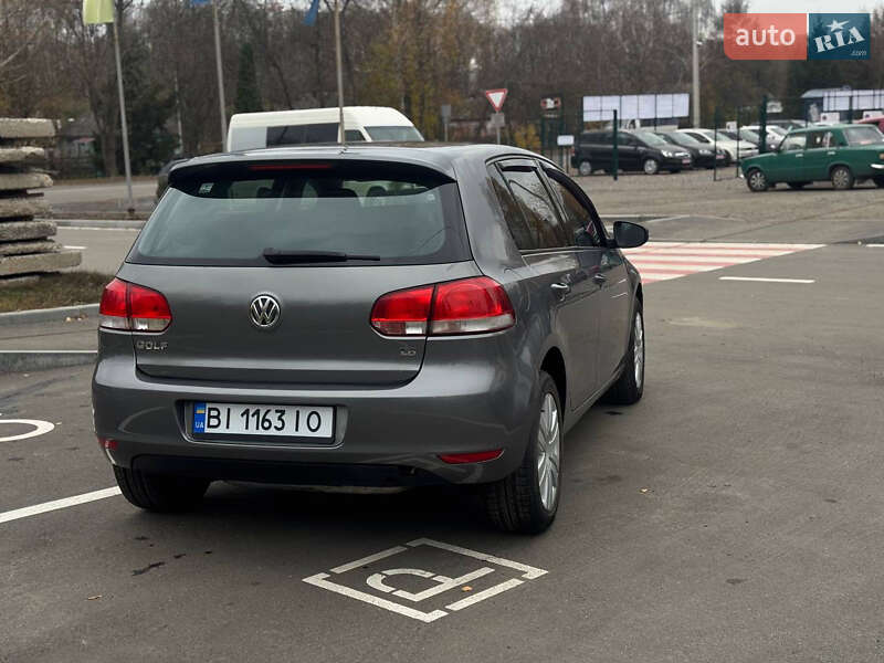 Хэтчбек Volkswagen Golf 2008 в Лубнах
