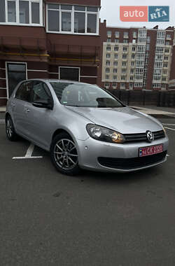 Хетчбек Volkswagen Golf 2009 в Умані
