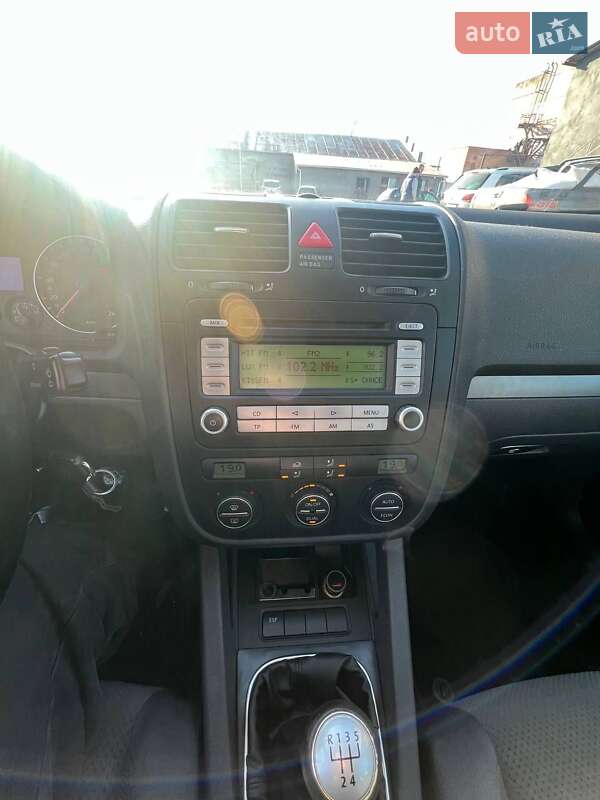 Хэтчбек Volkswagen Golf 2006 в Нежине фото 10 Хэтчбек Volkswagen Golf 2006 в Нежине