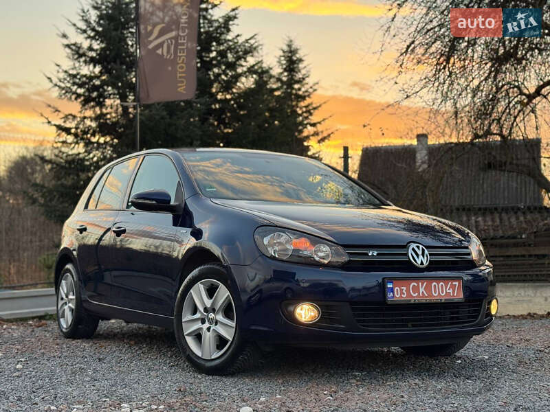 Хэтчбек Volkswagen Golf 2010 в Дрогобыче