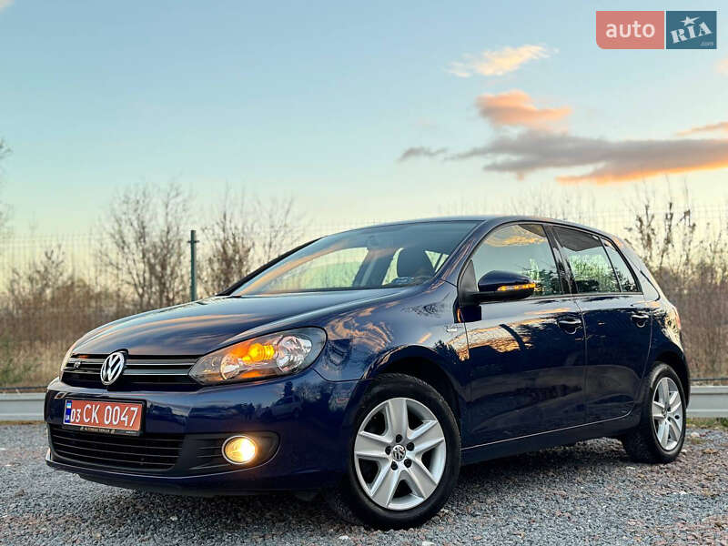 Хэтчбек Volkswagen Golf 2010 в Дрогобыче