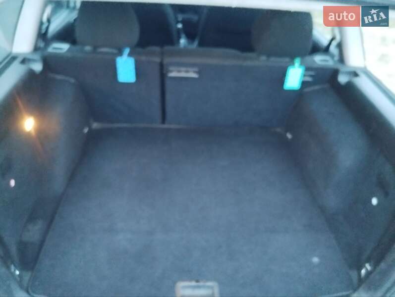 Универсал Volkswagen Golf 2000 в Новояворовске