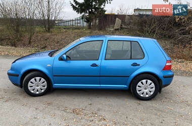 Хетчбек Volkswagen Golf 2003 в Тернополі