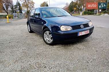 Хетчбек Volkswagen Golf 2002 в Крижополі