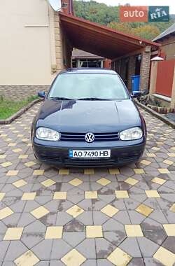 Хэтчбек Volkswagen Golf 1997 в Виноградове