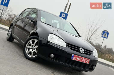 Хэтчбек Volkswagen Golf 2008 в Владимире