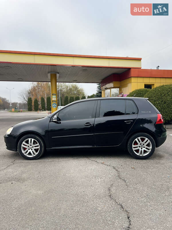 Хэтчбек Volkswagen Golf 2007 в Ровно
