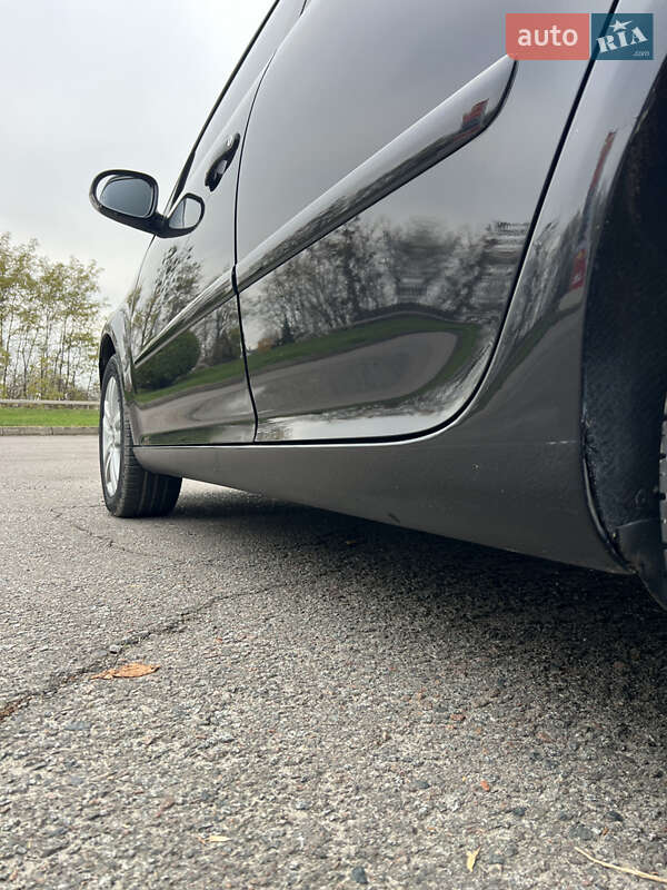 Хэтчбек Volkswagen Golf 2007 в Ровно