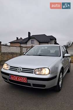 Хэтчбек Volkswagen Golf 2002 в Ивано-Франковске