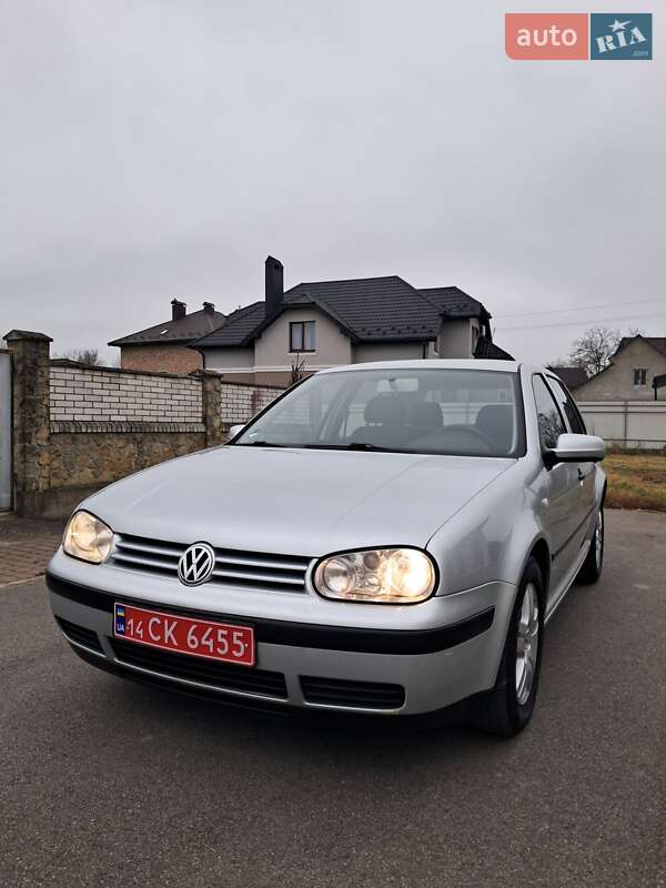Volkswagen Golf 2002