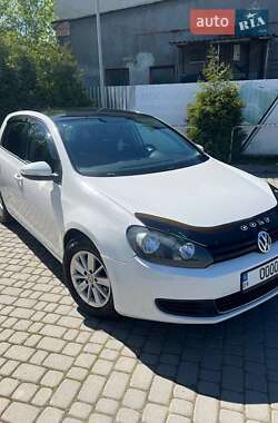 Хэтчбек Volkswagen Golf 2010 в Ивано-Франковске