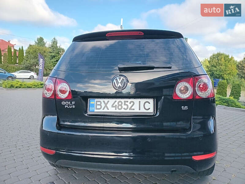 Хэтчбек Volkswagen Golf 2009 в Хмельницком