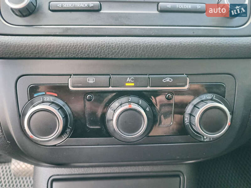 Хэтчбек Volkswagen Golf 2009 в Хмельницком