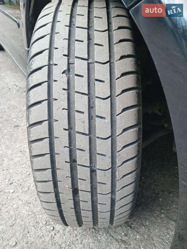 Хэтчбек Volkswagen Golf 2009 в Хмельницком