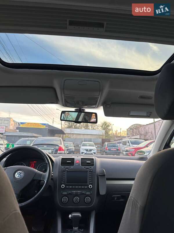 Хэтчбек Volkswagen Golf 2007 в Каменском