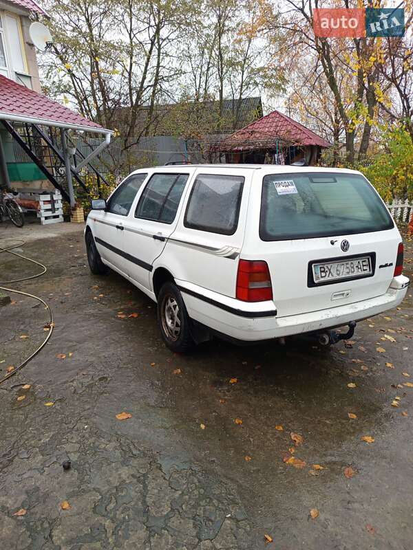 Универсал Volkswagen Golf 1998 в Нетешине