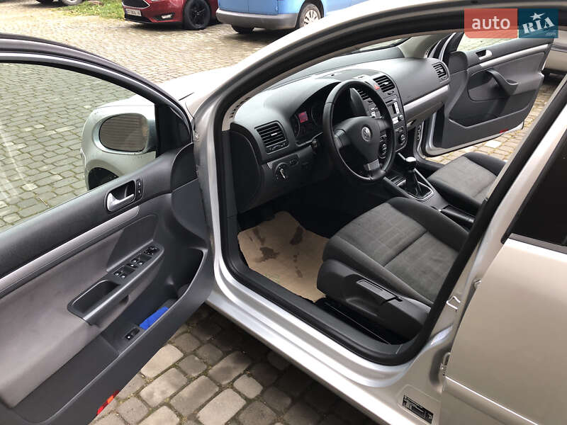 Хетчбек Volkswagen Golf 2007 в Надвірній фото 13 Хетчбек Volkswagen Golf 2007 в Надвірній