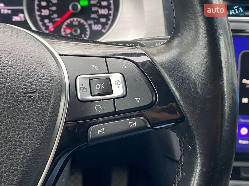 Универсал Volkswagen Golf 2015 в Киеве