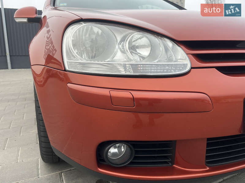 Хетчбек Volkswagen Golf 2007 в Черкасах