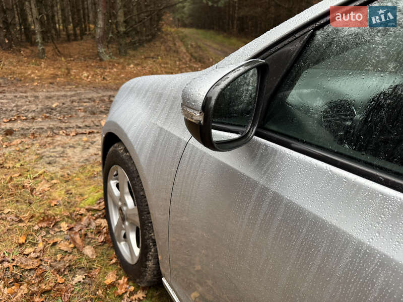 Хетчбек Volkswagen Golf 2009 в Рівному