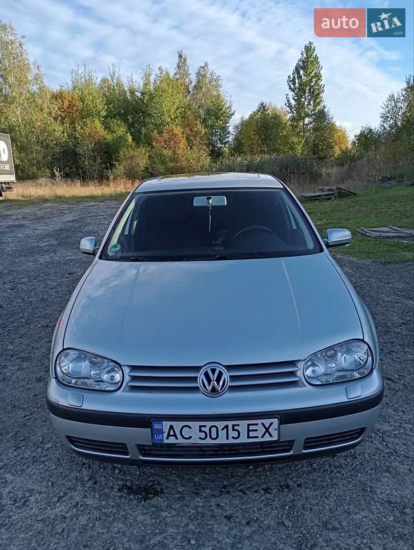 Volkswagen Golf 2001