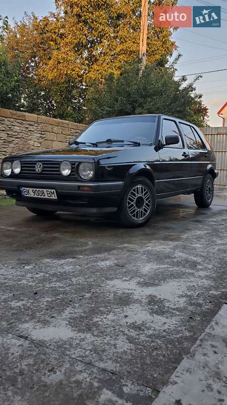 Хэтчбек Volkswagen Golf 1989 в Ровно
