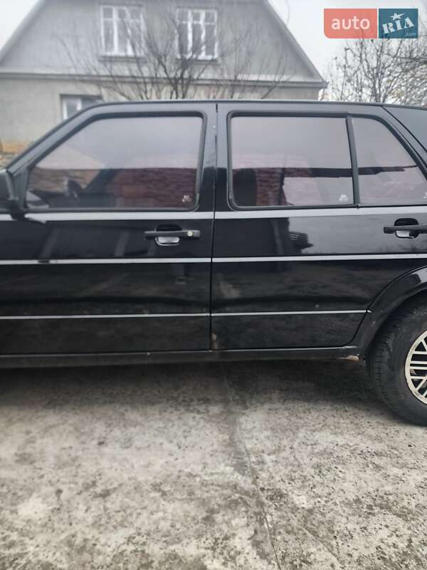 Хэтчбек Volkswagen Golf 1989 в Ровно