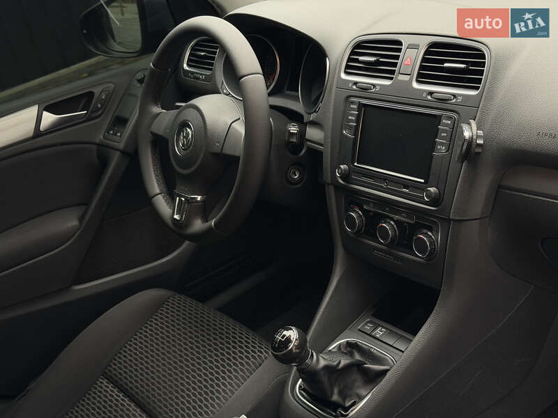 Хэтчбек Volkswagen Golf 2010 в Полтаве фото 104 Хэтчбек Volkswagen Golf 2010 в Полтаве