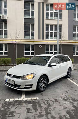 Універсал Volkswagen Golf 2014 в Києві