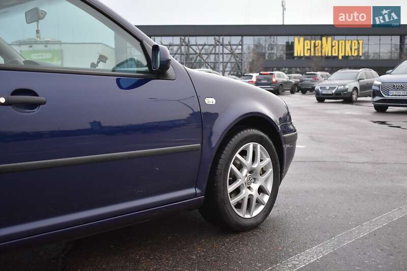 Универсал Volkswagen Golf 2000 в Крюковщине