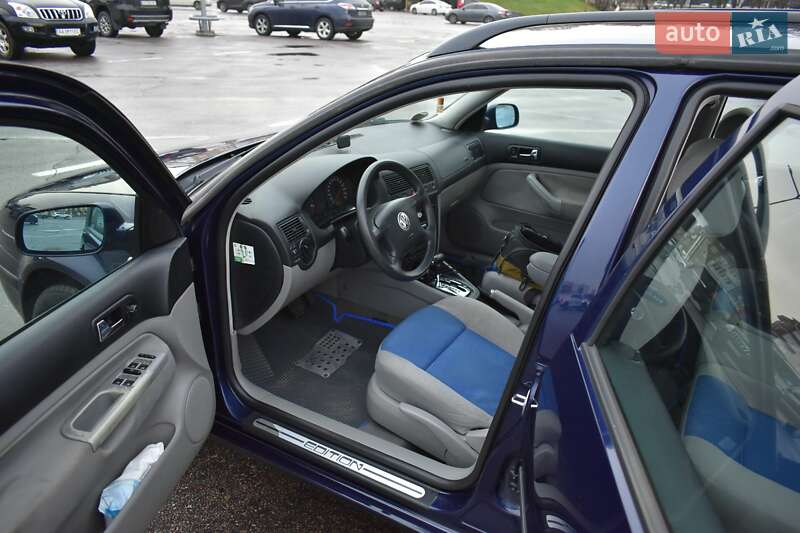 Универсал Volkswagen Golf 2000 в Крюковщине