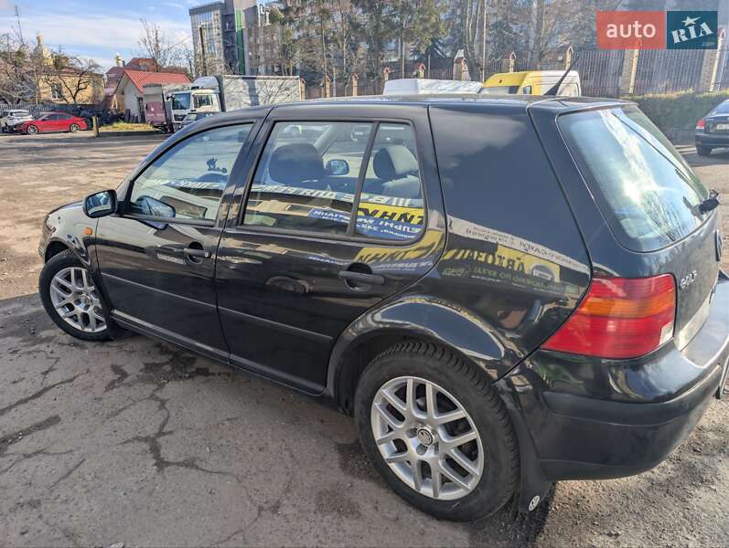 Хетчбек Volkswagen Golf 1998 в Львові