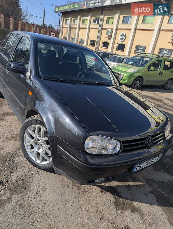 Хетчбек Volkswagen Golf 1998 в Львові