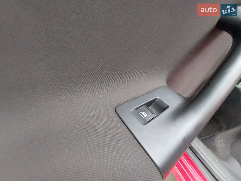 Хетчбек Volkswagen Golf 2004 в Летичіві фото 33 Хетчбек Volkswagen Golf 2004 в Летичіві