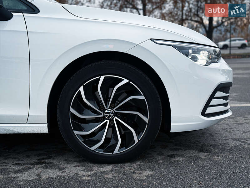 Універсал Volkswagen Golf 2021 в Києві