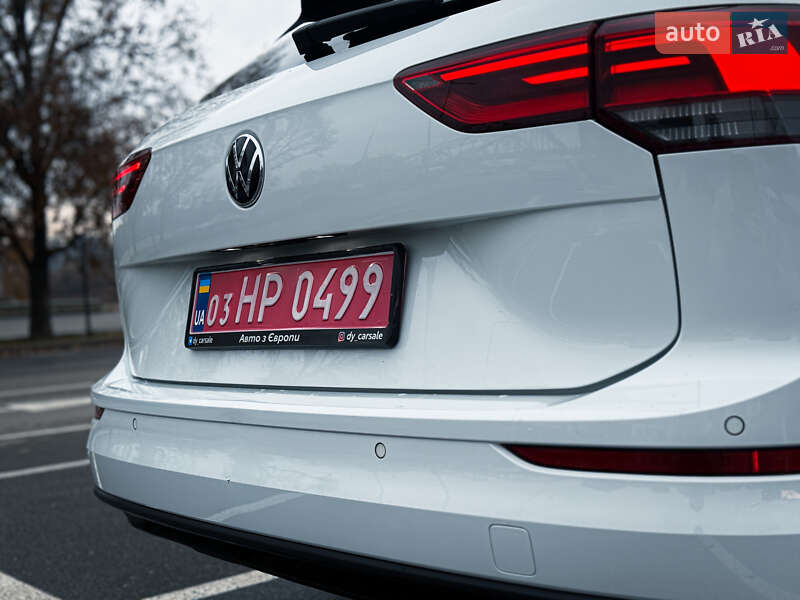 Універсал Volkswagen Golf 2021 в Києві