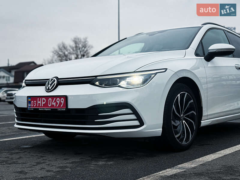 Універсал Volkswagen Golf 2021 в Києві