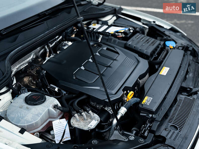 Універсал Volkswagen Golf 2021 в Києві