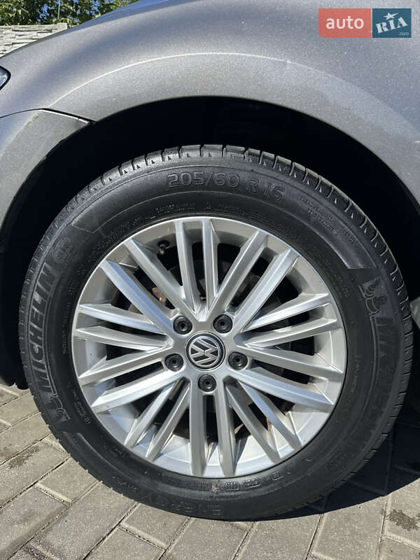 Хэтчбек Volkswagen Golf 2015 в Белой Церкви