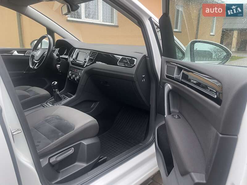 Универсал Volkswagen Golf 2014 в Ковеле