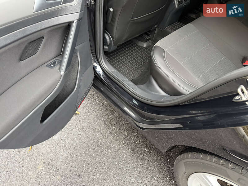 Универсал Volkswagen Golf 2015 в Виннице