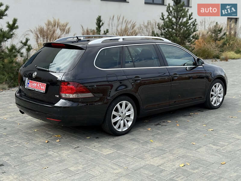 Універсал Volkswagen Golf 2010 в Чернігові