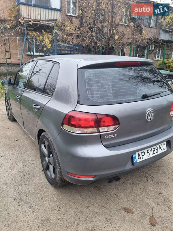 Хэтчбек Volkswagen Golf 2013 в Запорожье