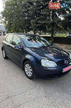 Хэтчбек Volkswagen Golf 2006 в Вознесенске