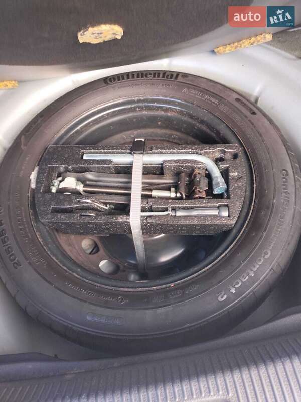 Универсал Volkswagen Golf 2008 в Рожище