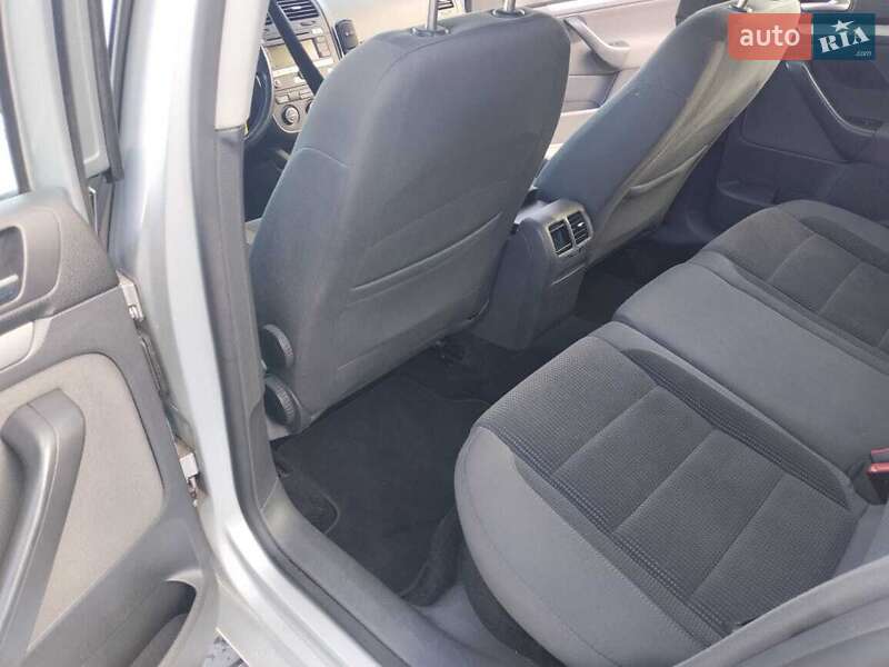 Универсал Volkswagen Golf 2008 в Рожище